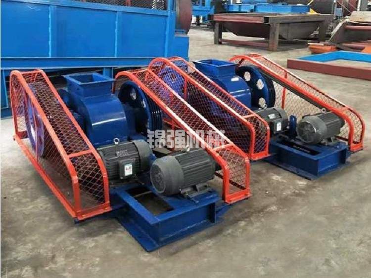 輥式破碎機(jī)(圖4) 對輥破碎機(jī)(圖4)